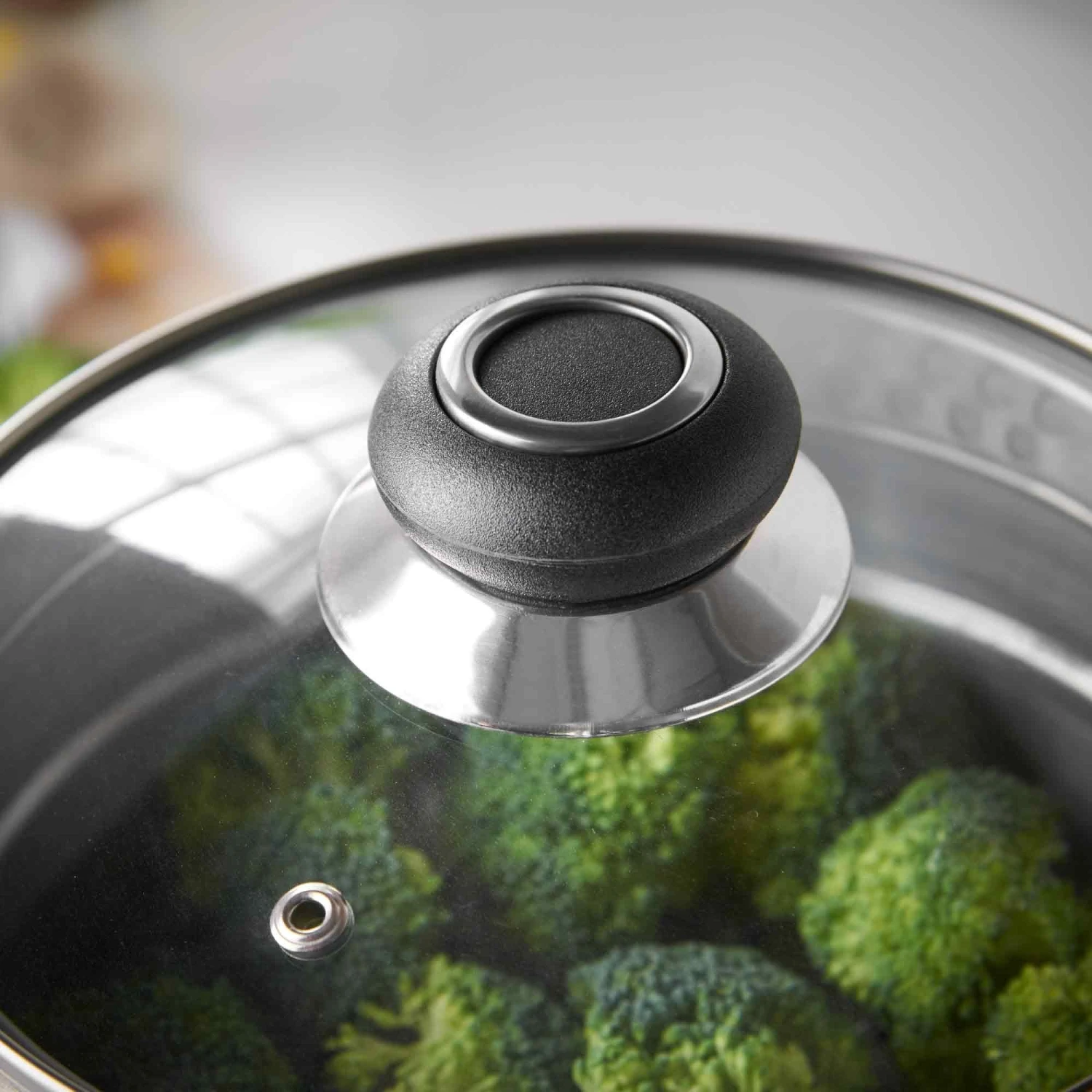 Lewis's Stainless Steel 3 Tier Steamer Pan With Glass - Silver 3 Lewis's Stainless Steel 3 Tier Steamer Pan With Glass - Silver - Image 3