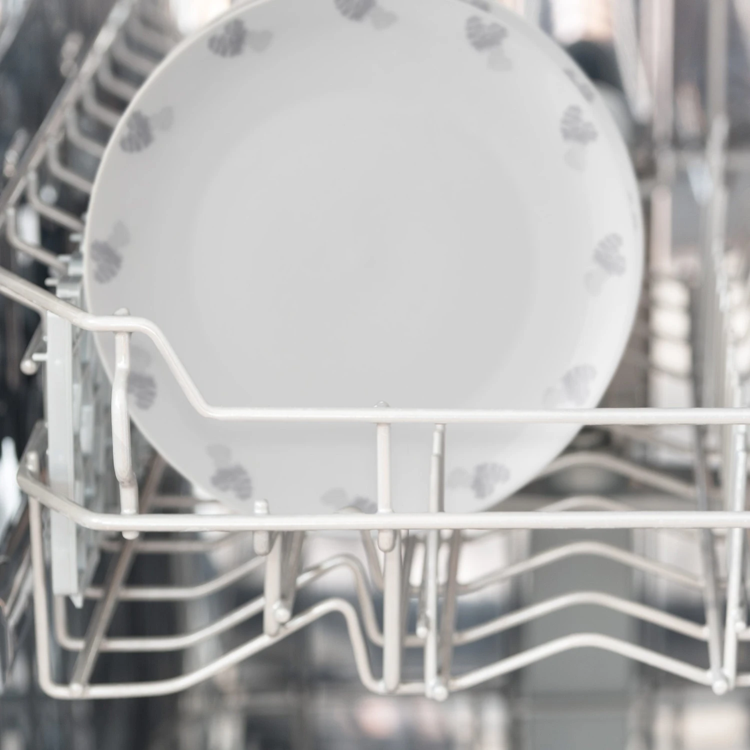 Lewis's 12 Piece Dinner Set - Hearts 6 Lewis's 12 Piece Dinner Set - Hearts - Image 6