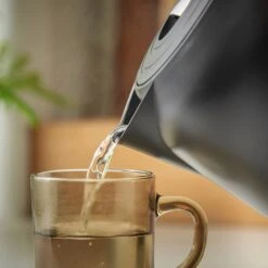 Lewis's Manhattan Jug Kettle 1.7L 3KW - Black 14 Lewis's Manhattan Jug Kettle 1.7L 3KW - Black -Tower Store 4321026 IMAGE7