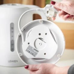 Lewis's Manhattan Jug Kettle 1.7L 3KW - White -Tower Store 4321033 IMAGE8