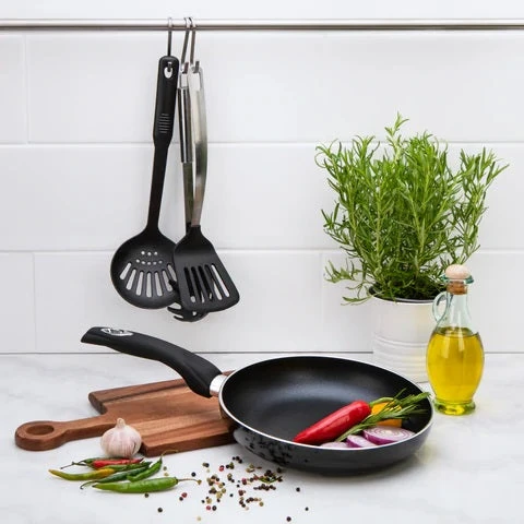Pendeford Diamond Range Frying Pan 24cm 2 Pendeford Diamond Range Frying Pan 24cm - Image 2