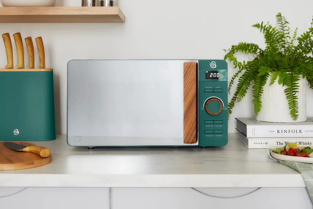 Swan Nordic Digital Microwave 20L - Green 2 Swan Nordic Digital Microwave 20L - Green - Image 2