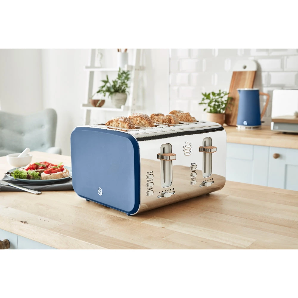 Swan Nordic 4 Slice Toaster - Blue 2 Swan Nordic 4 Slice Toaster - Blue - Image 2