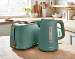 Tower Scandi 3KW 1.7L Rapid Boil Kettle - Jade Green 13 Tower Scandi 3KW 1.7L Rapid Boil Kettle - Jade Green -Tower Store T10037JDE 06