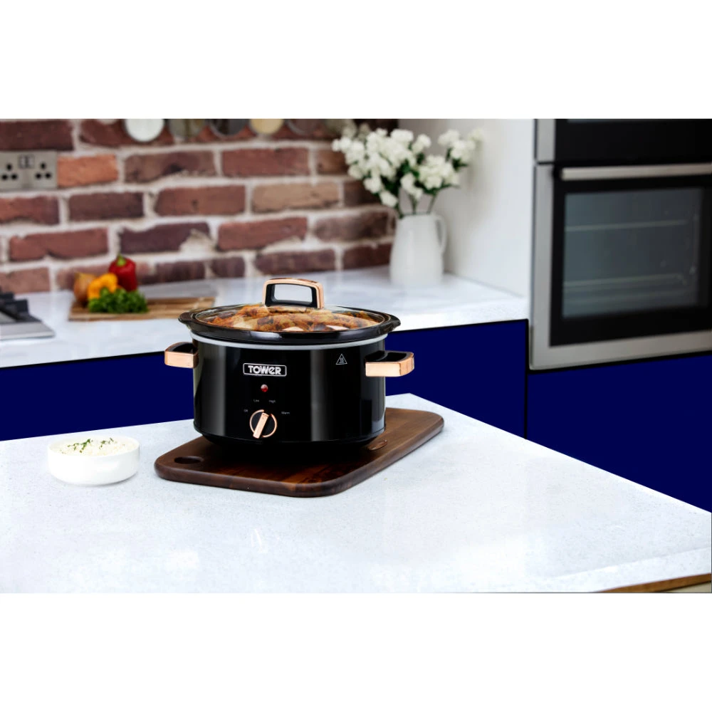 Tower Rose Gold Slow Cooker 3.5L - Rose Gold 3 Tower Rose Gold Slow Cooker 3.5L - Rose Gold - Image 3