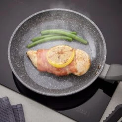 Tower Cerastone Forged Fry Pan -Tower Store T81222 F2